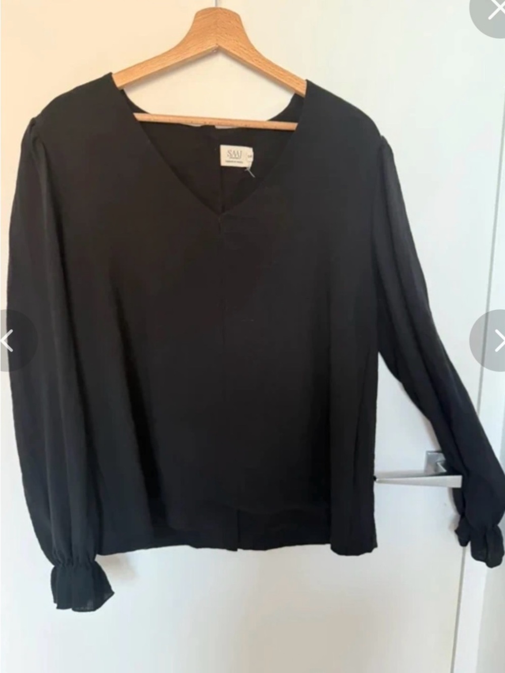 SAAJ Paris Black V-Neck Long Sleeve Puff Cuff Blouse
